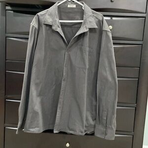 Men’s gray casual button down shirt